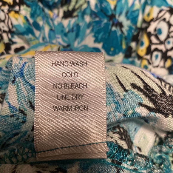 ❗2/$20❗Vibrant print short sleeve shirt gathered waist elastic at neck/arms - Picture 7 of 9